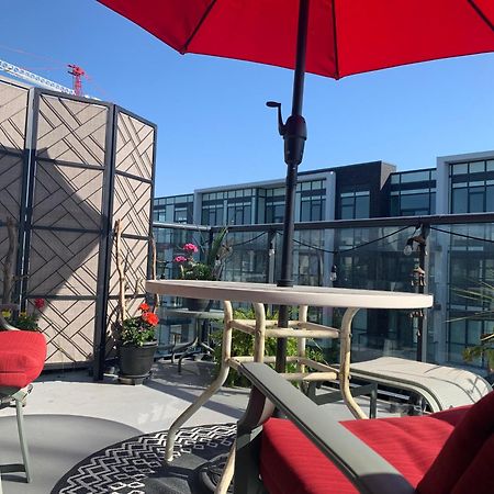 Aquarius 2 Bedroom Condo Friday Harbour Innisfil Экстерьер фото