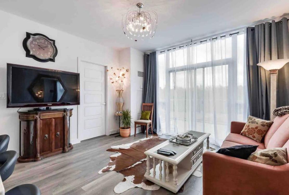 Aquarius 2 Bedroom Condo Friday Harbour Innisfil Экстерьер фото
